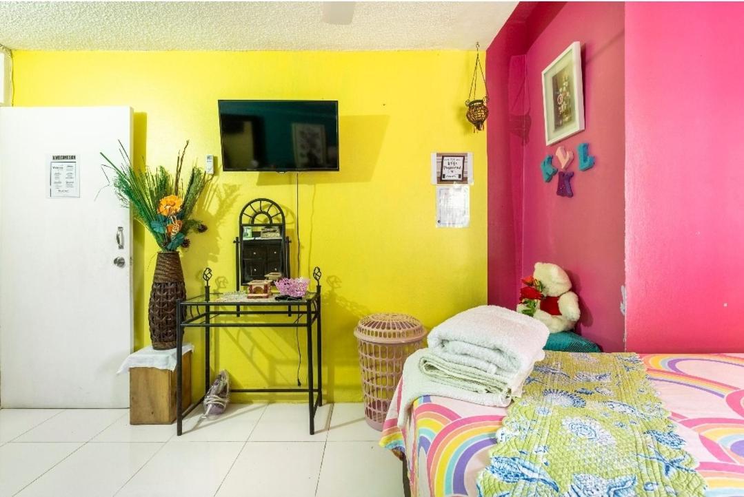 Colorful Private Room Oasis Montego Bay Exterior photo